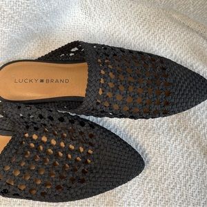 Lucky brand black pointed shoe open weave slip on shoes size 8 great condition